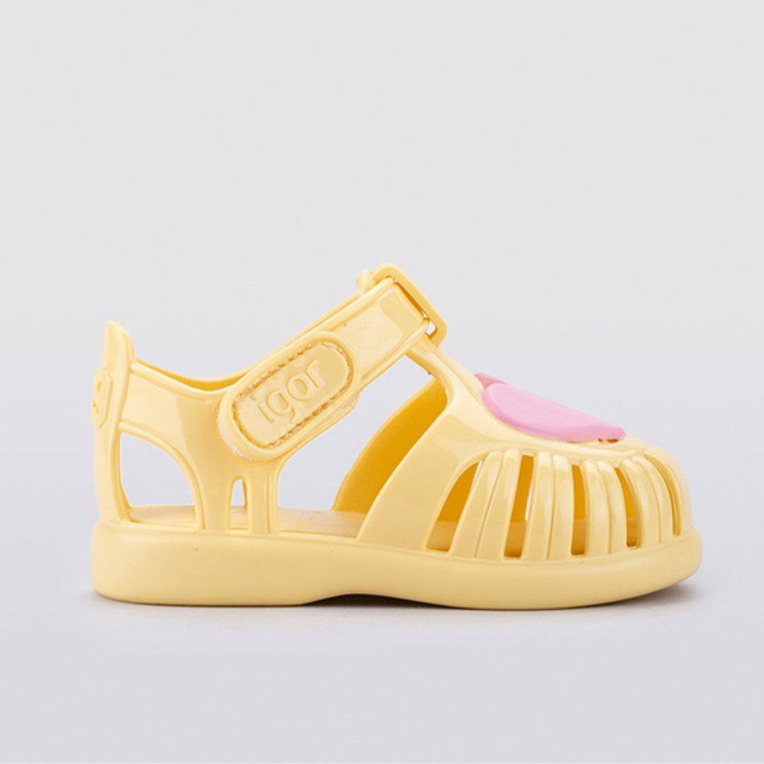 SANDÁLIA TOBBY GLOSS LOVE IGOR - Pituka Wear - Calçado e Roupa para Crianças