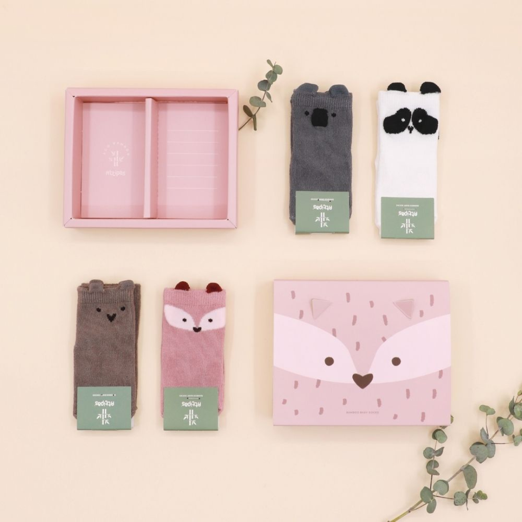 KIT MEIAS ANIMAIS ANTIDERRAPANTES ATTIPAS 4 PARES - Pituka Wear 