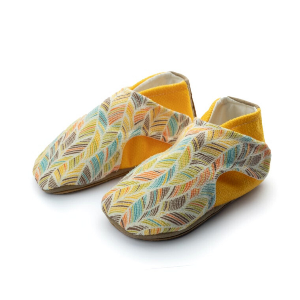 LOBITOS BAREFOOT MINI PLUMAS BABY LOBITOS - Pituka Wear