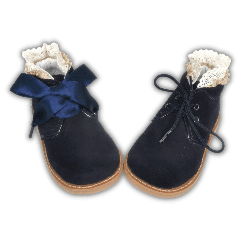 BOTAS CARNEIRAS 653R C/ RENDA NO TORNOZELO - Pituka Wear - Calçado e Roupa para Crianças