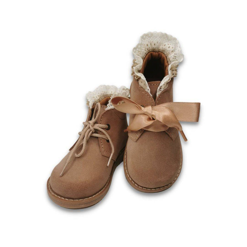 BOTAS CARNEIRAS 653R C/ RENDA NO TORNOZELO - Pituka Wear - Calçado e Roupa para Crianças