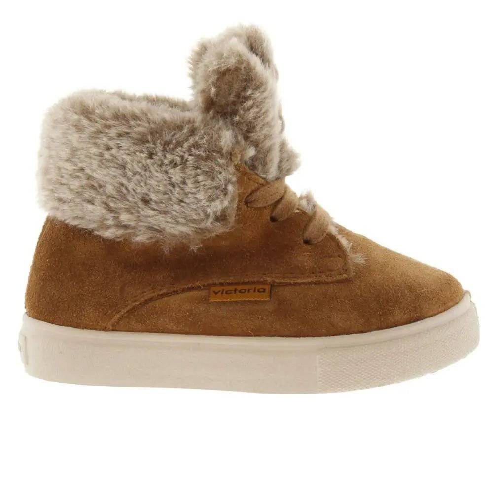 BOTAS VICTORIA EM CAMURÇA C/ ANIMAL - Pituka Wear 