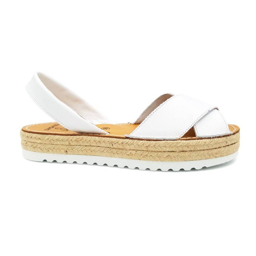 MENORQUINA AVARCA PLATAFORMA CRUZADA 8394 - Pituka Wear - Calçado e Roupa para Crianças
